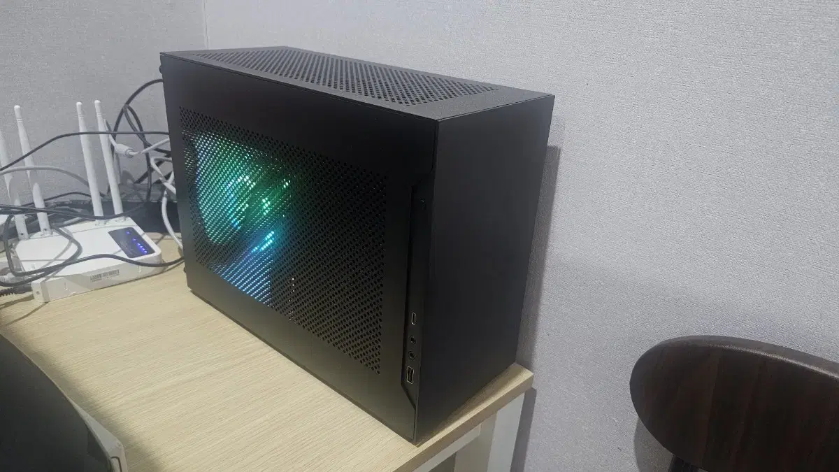 ITX최고사양 미니PC판매합니다. 7950X3D, RTX4080SUPER